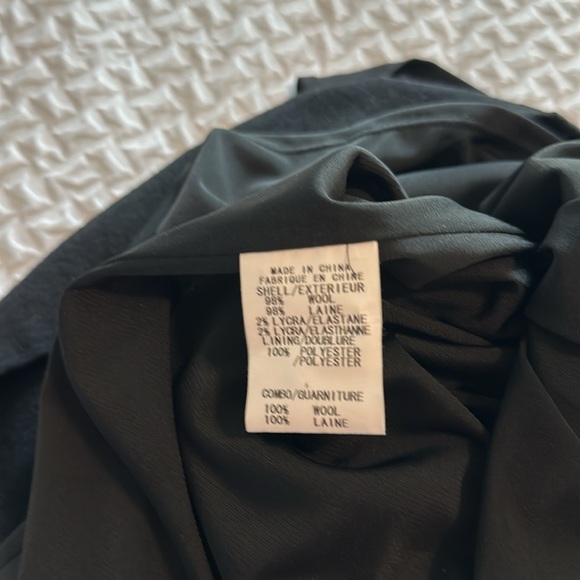 Helmut Lang dress. Black. Rusched waist. Lined with simple hem finish. S… - Picture 10 of 11